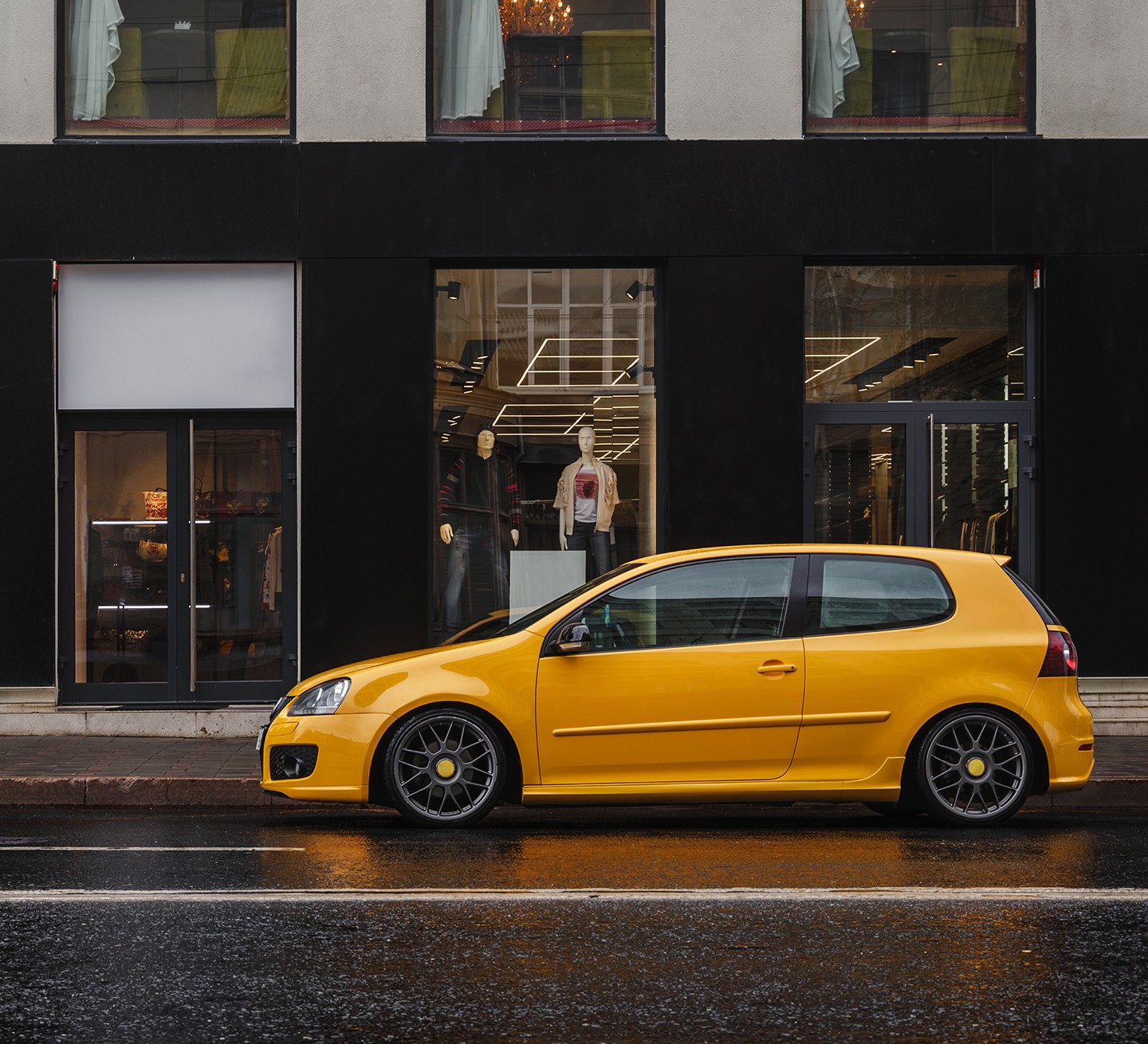 yellow-car-on-street-(1)